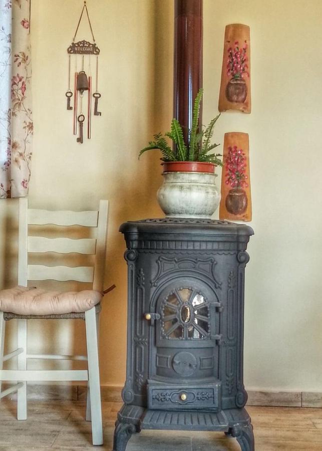 Villa Cottage Kantrillies Fokata Ngoại thất bức ảnh