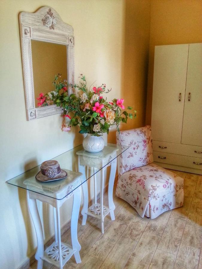 Villa Cottage Kantrillies Fokata Ngoại thất bức ảnh